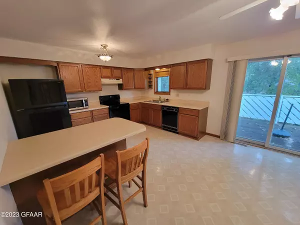 Grand Forks, ND 58203,4809 6TH AVE N