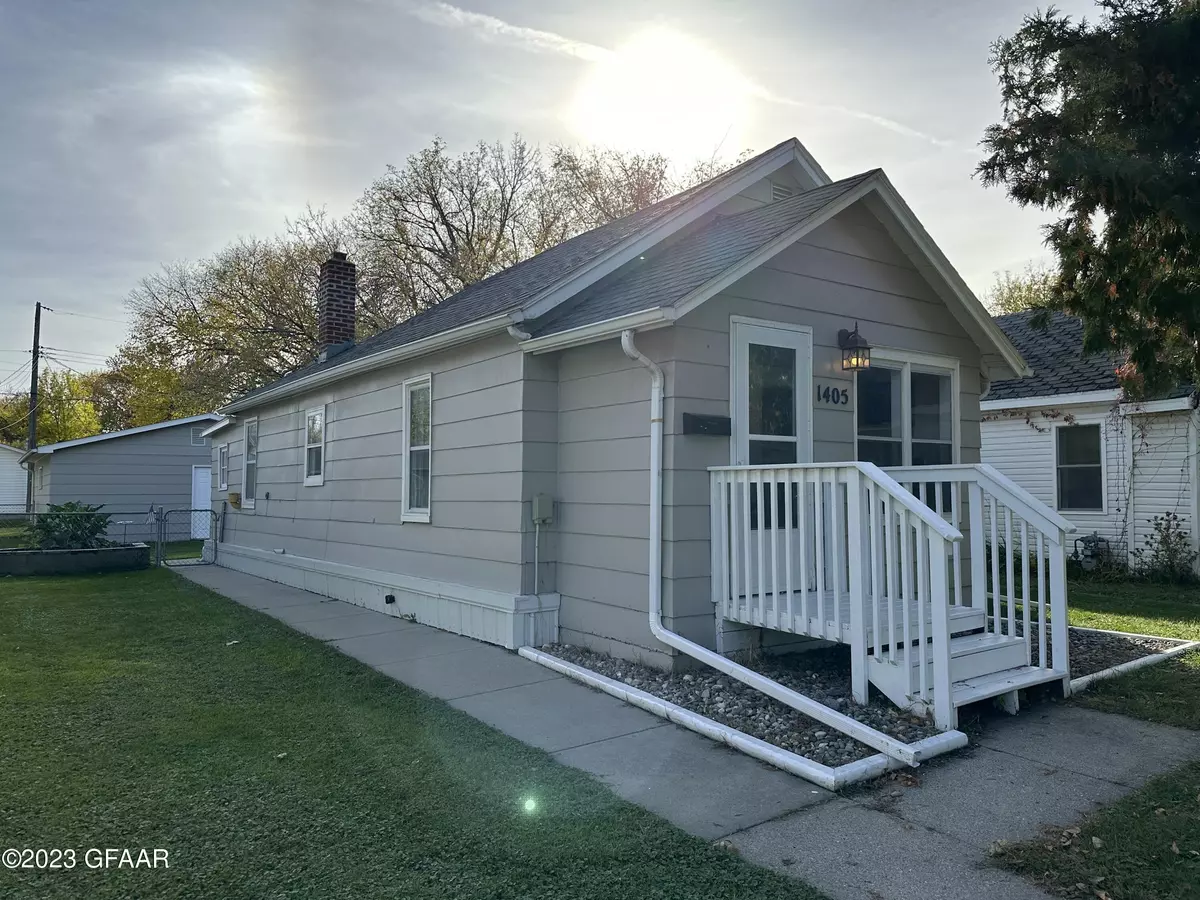 Grand Forks, ND 58203,1405 8TH AVE N