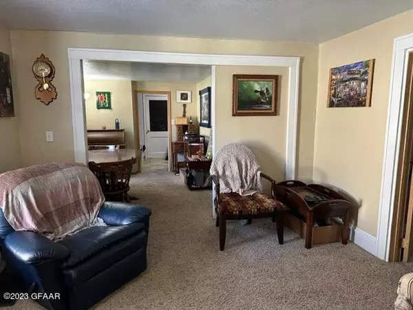 Grand Forks, ND 58203,1405 8TH AVE N