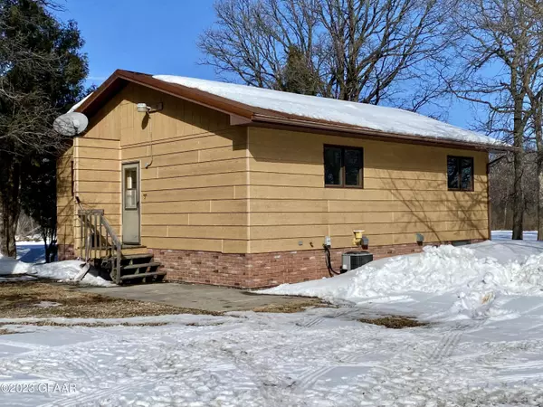 12662 92ND ST NE, Cavalier, ND 58220