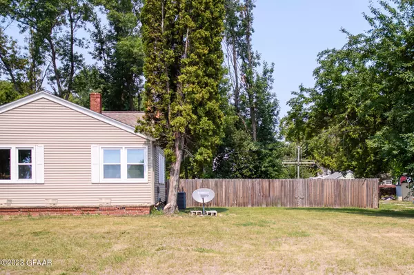 Gilby, ND 58235,101 5TH ST