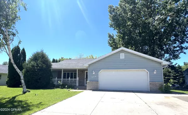 824 17TH AVENUE SE, East Grand Forks, MN 56721