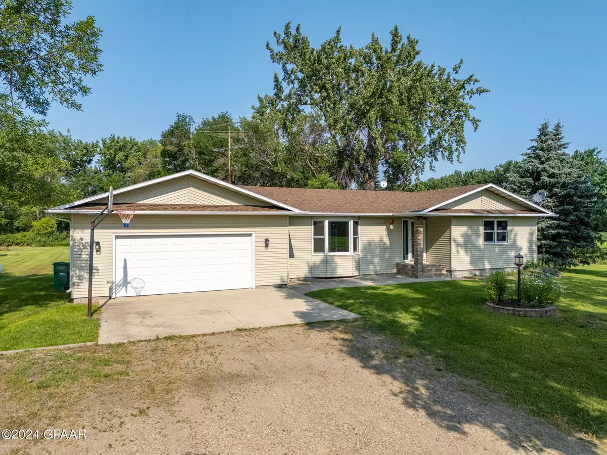 Thompson, ND 58278,1041 16TH ST NE