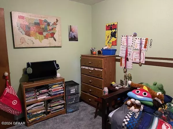 St Thomas, ND 58276,128 MAIN ST