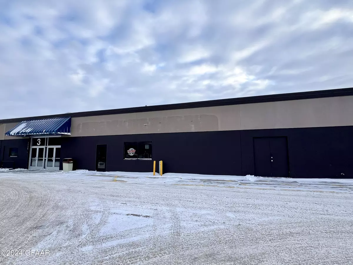 Grand Forks, ND 58201,1726 S WASHINGTON ST 68
