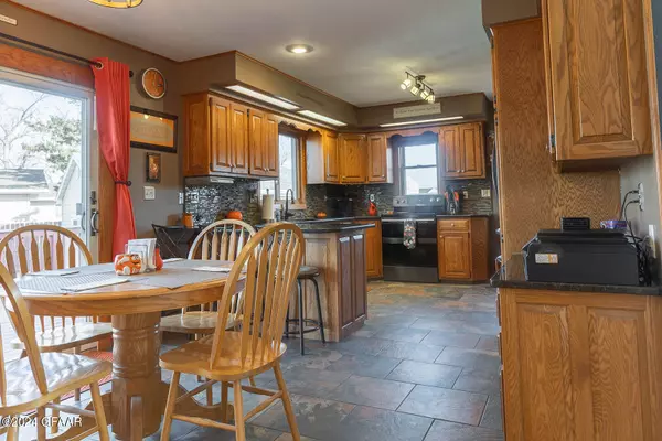 Oslo, MN 56744,402 RIVER ST