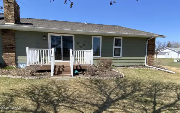 Langdon, ND 58249,1411 3RD ST B