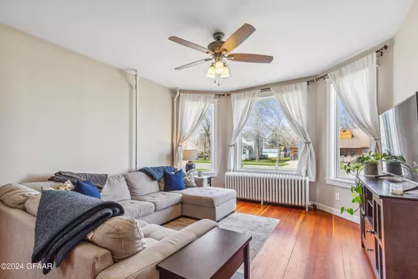 Mayville, ND 58257,529 MAIN ST E