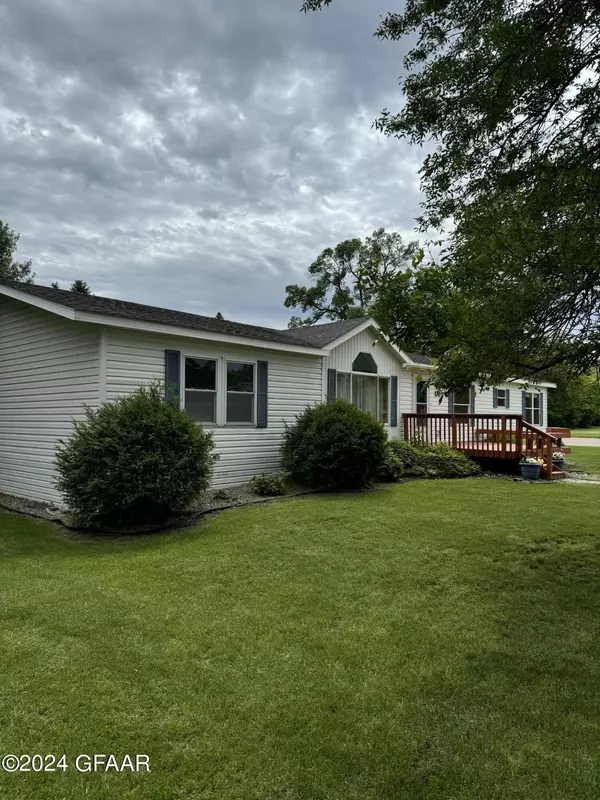 Hope, ND 58046,502 STEELE AVE