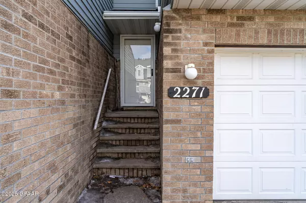 Grand Forks, ND 58201,2271 KNIGHTSBRIDGE CT