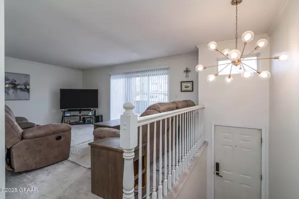 Grand Forks, ND 58201,2271 KNIGHTSBRIDGE CT