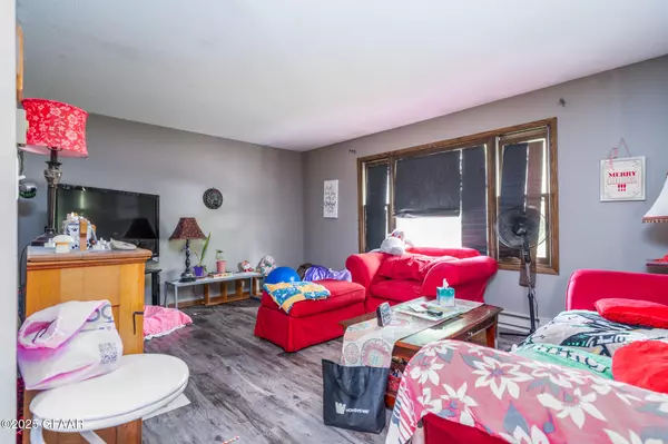 East Grand Forks, MN 56721,3 GARDEN CIR NW