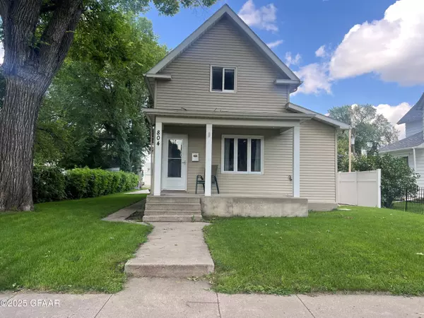 804 N 5TH STREET, Grand Forks, ND 58203