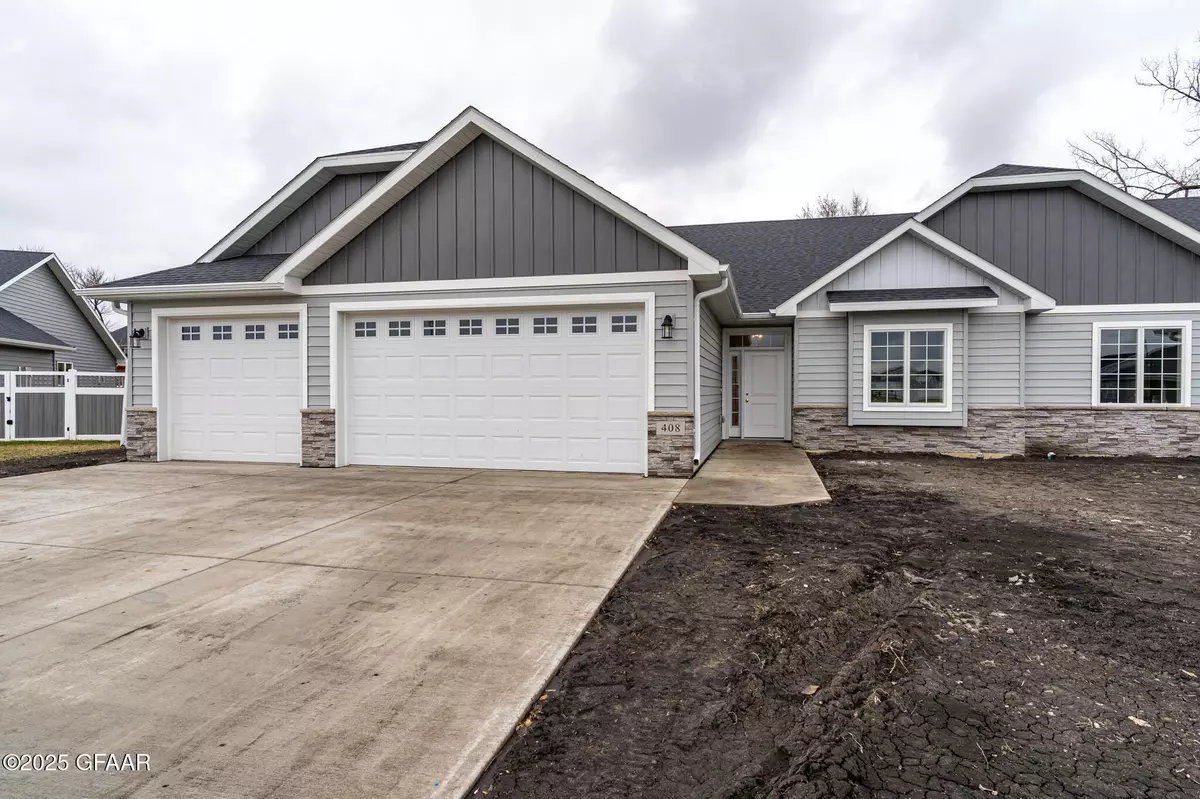 Grand Forks, ND 58201,471 CROMWELL DRIVE
