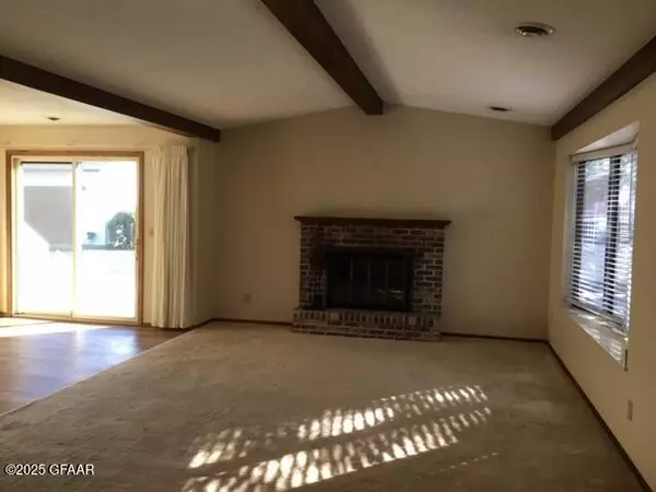 Grand Forks, ND 58201,4564 BELMONT RD