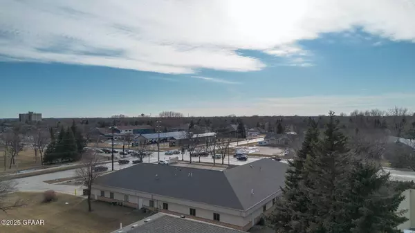 Grand Forks, ND 58201,2534 17TH AVE S A