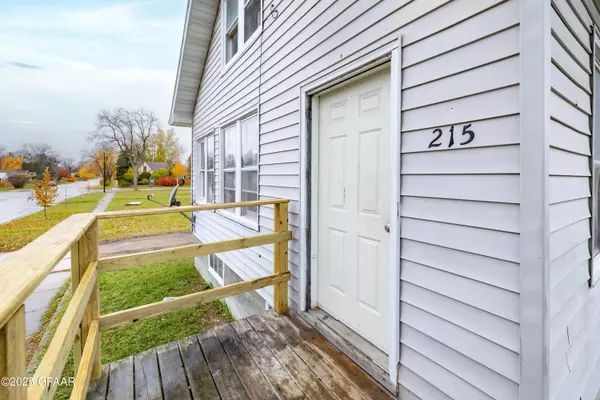 Thief River Falls, MN 56701,215 5TH ST W