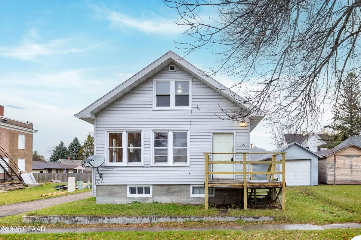 Thief River Falls, MN 56701,215 5TH ST W