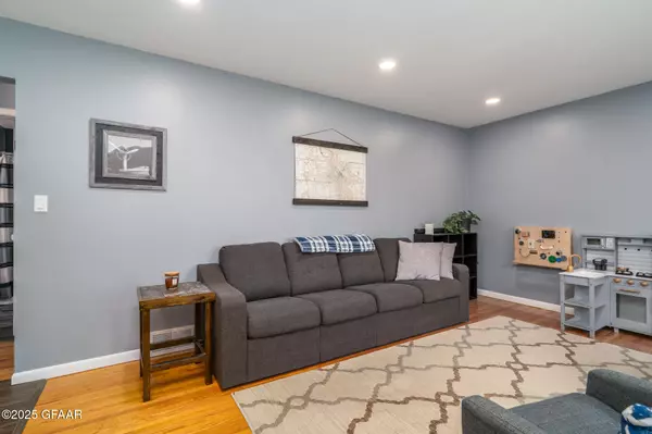 Grand Forks, ND 58201,801 19TH ST S