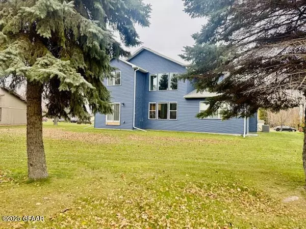 Northwood, ND 58267,634 PARKWAY LN W