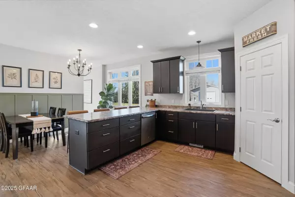 Northwood, ND 58267,618 PARKWAY LN E