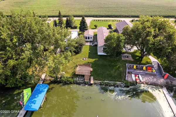 Finley, ND 58230,4028 W SANDY BEACH RD