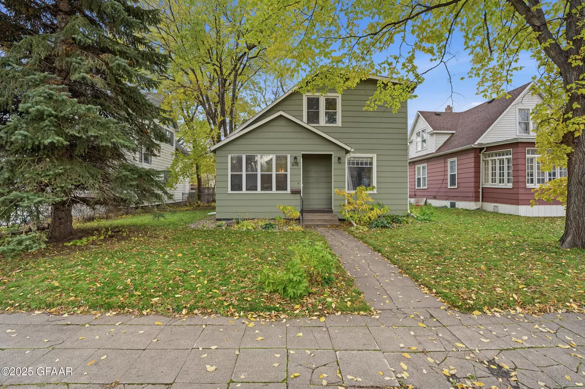 Grand Forks, ND 58201,618 WALNUT ST