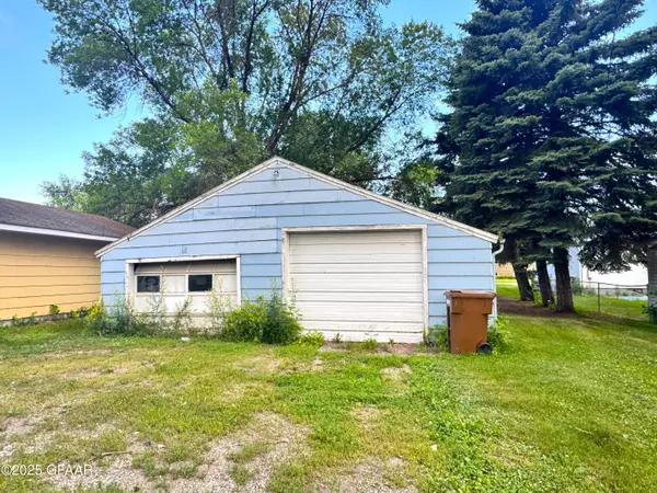 Cavalier, ND 58220,310 E 1ST AVE S