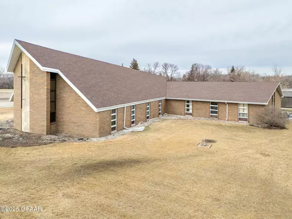 408 RIVERSIDE ST, Climax, MN 56523