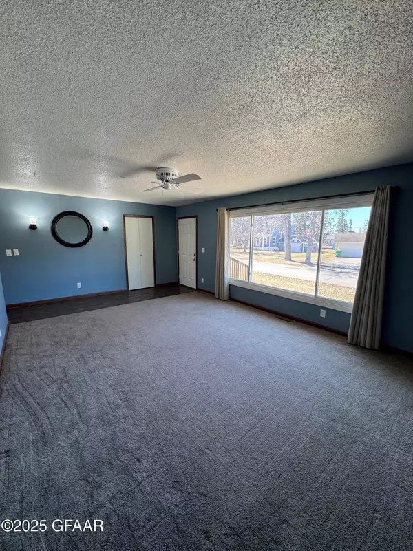 Buxton, ND 58218,616 NEILL ST