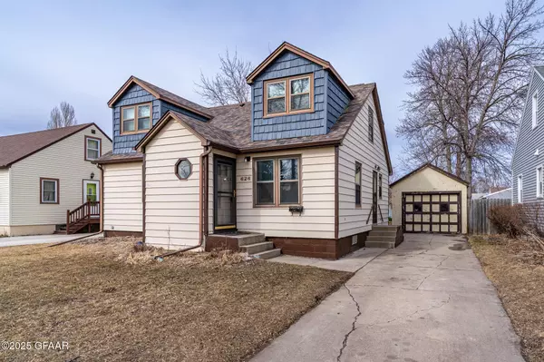 East Grand Forks, MN 56721,626 12TH ST NW