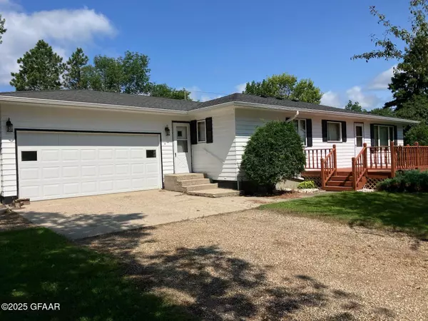 207 N 3RD STREET, Niagara, ND 58266