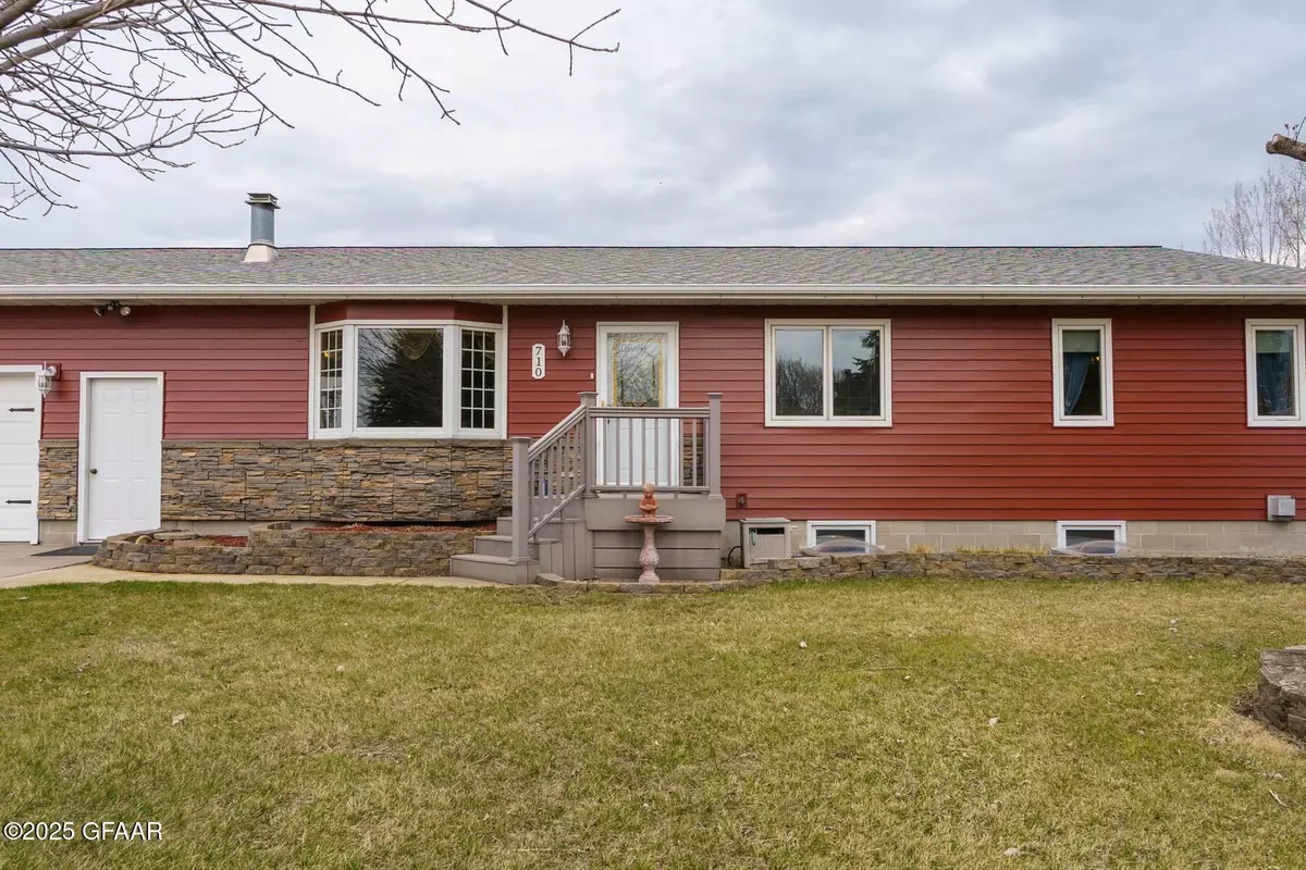 Thompson, ND 58278,710 GOODWIN AVE