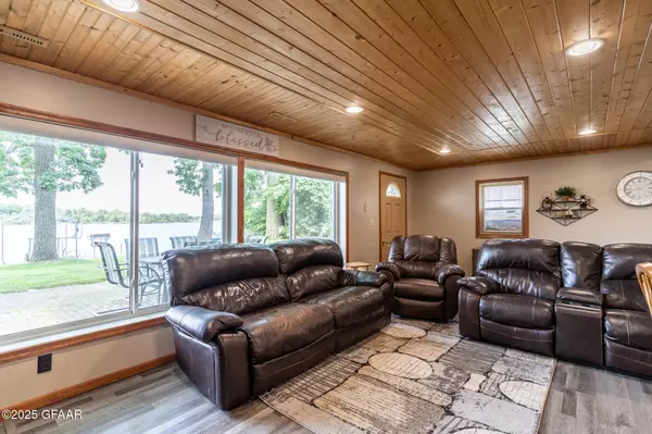 Mentor, MN 56736,13914 ELMER HANSON DR SE