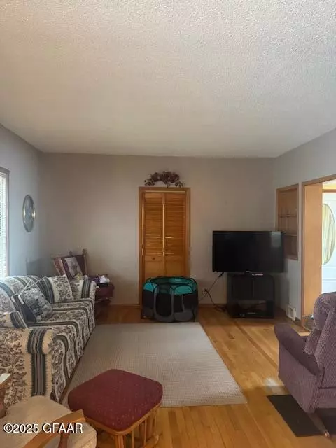 Twin Valley, MN 58584,106 MAIN AVE E