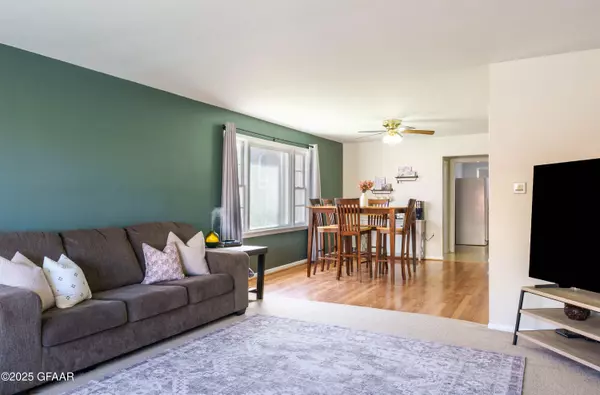 Larimore, ND 58251,312 BOOTH AVE