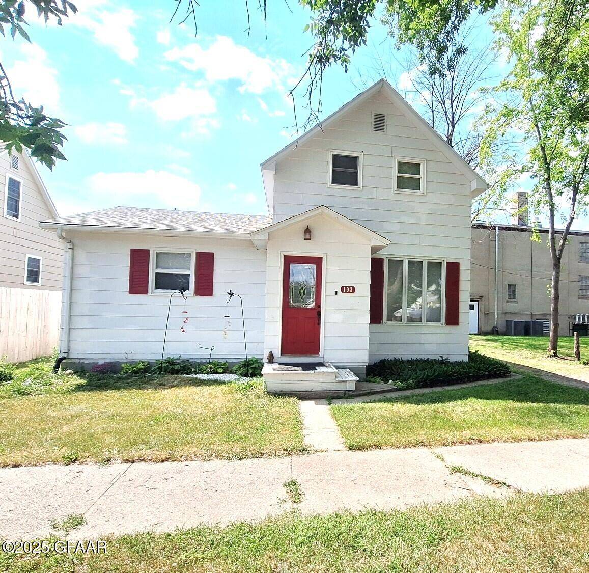Cavalier, ND 58220,103 E 1ST AVE S
