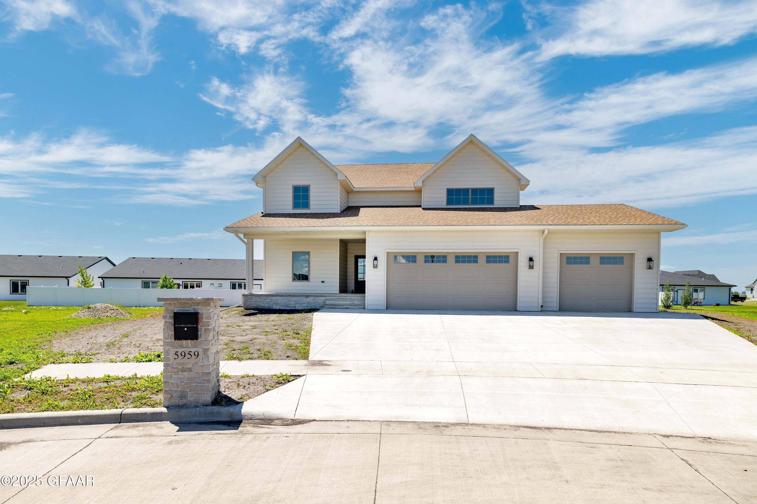 Grand Forks, ND 58201,5959 SYLVIA CIR