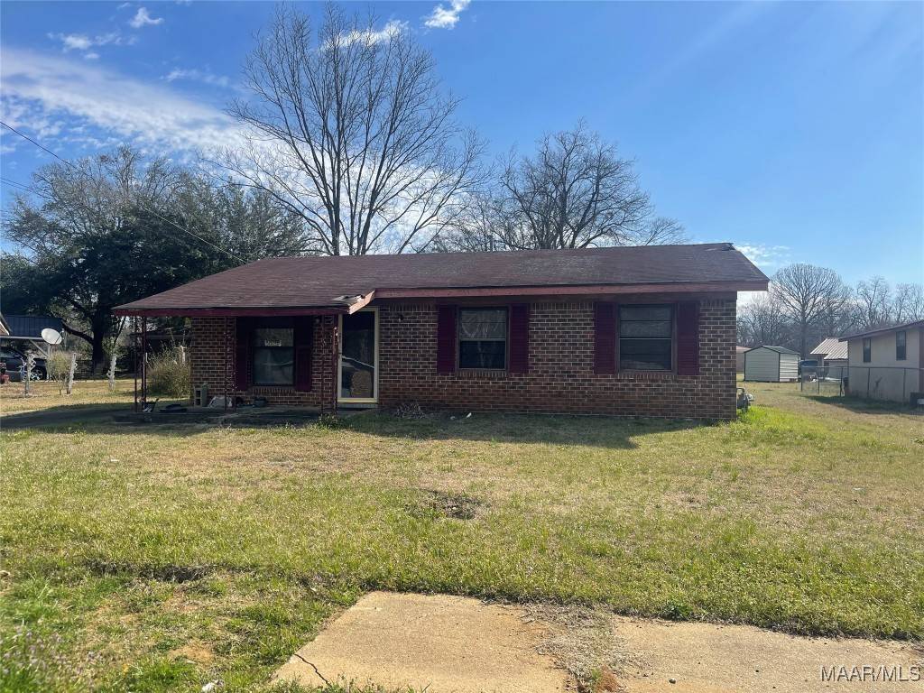 25 Martin Luther King DR, Uniontown, AL 36786