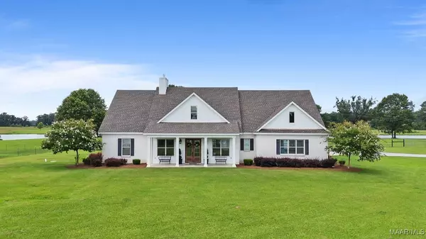 493 Lake Ridge RD, Hope Hull, AL 36043