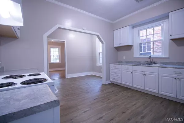 Montgomery, AL 36106,2281 Carter Hill RD