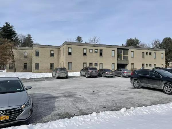 10 Mckown RD, Guilderland, NY 12084