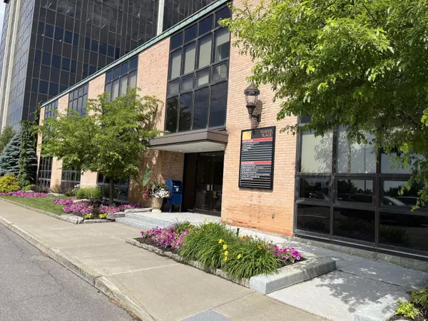 2 Tower PL, Albany, NY 12203