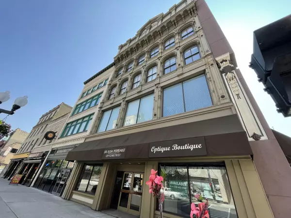 99 Pine Street ST, Albany, NY 12207