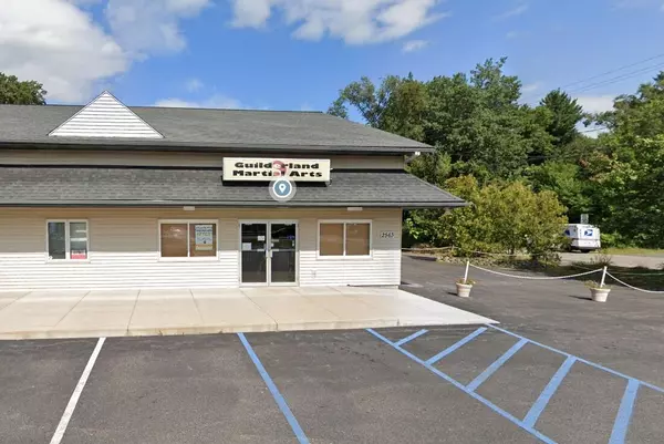 2563 Western AVE, Altamont, NY 12009