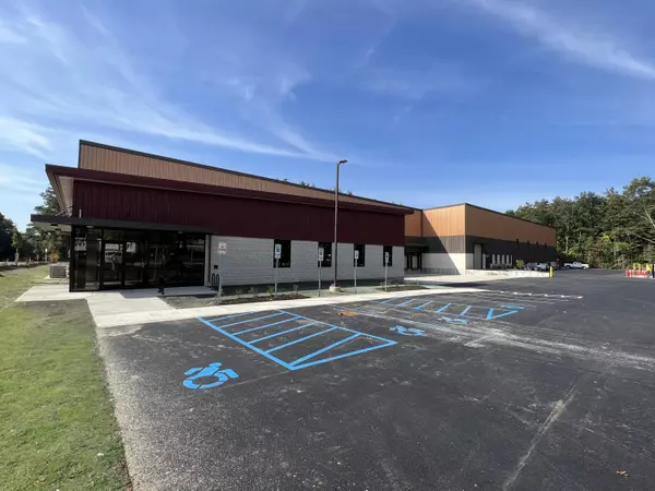 42 Corporate CIR, Albany, NY 12203