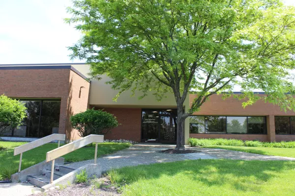 385 Jordan RD, Troy, NY 12180