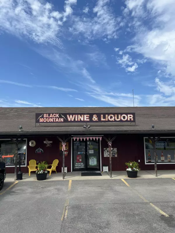 680 Mariaville RD, Schenectady, NY 12306