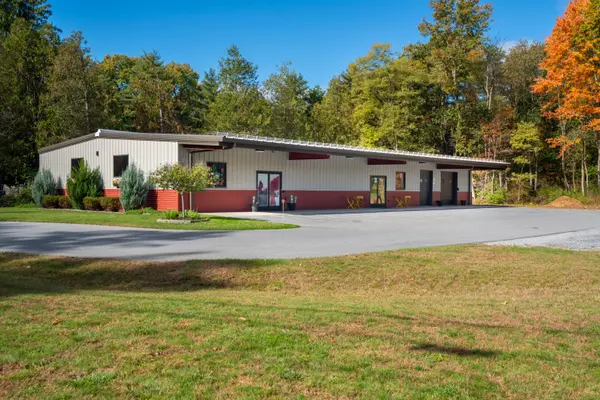 4284 NY-50, Saratoga Springs, NY 12866