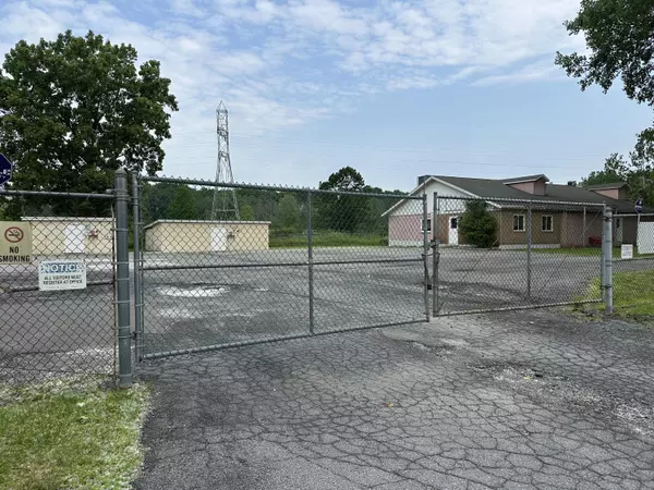 37 Maple AVE, Schenectady, NY 12302